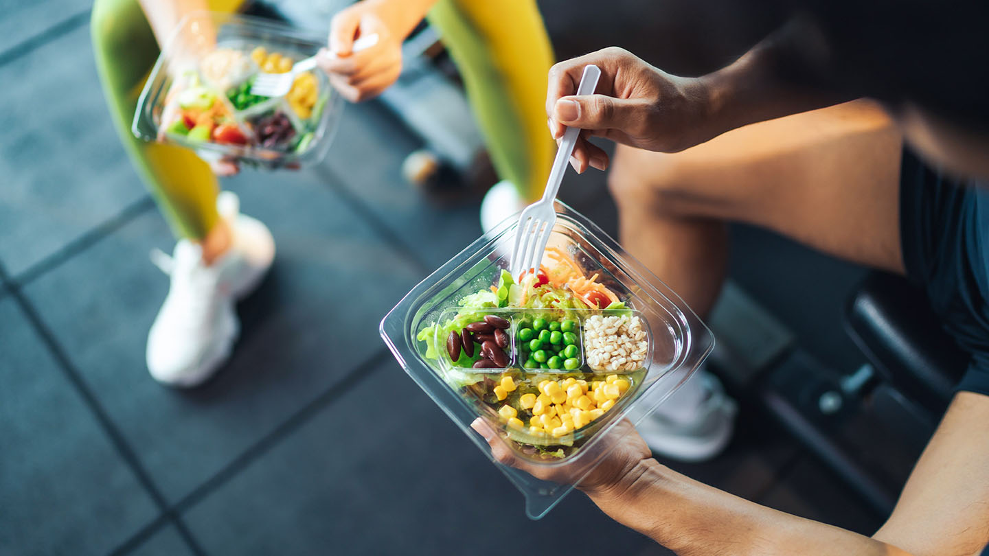 Veselīgs uzturs sporta aktivitāšu laikā.